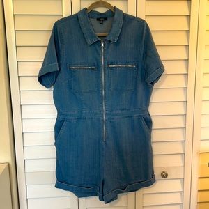 Denim jean romper collar zip down size 2XL
